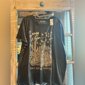 A12 NWT Maurice’s | Laniey Wilson Gray Graphic T-Shirt